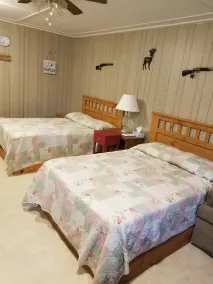 Cabin 2    2 double beds - Image 3