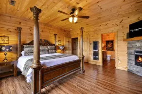 Gatlinburg Mansion Cabin - Image 3