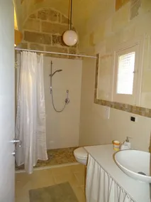 Carefully renovated, located in the very calm countryside with seaview - Image 2