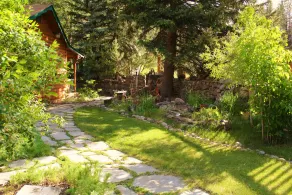 Streamside dream with hot tub - Image 4