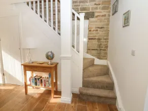 HOLLY COTTAGE, pet friendly in Bolsterstone / Ewden Village - Image 2