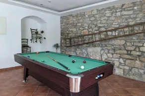 Maison de vacances avec piscine à Bale - Image 4