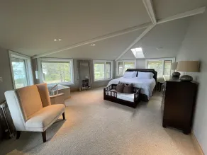 Amazing Lakefront house - Image 4