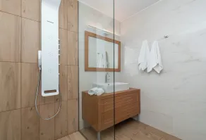 Camelia Luxury Suites - Image 3