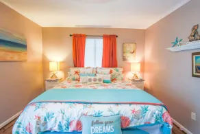 7 min à pied du meilleur point d'accès sur la plage! Profitez des vues incroyables depuis le solarium. - Image 4