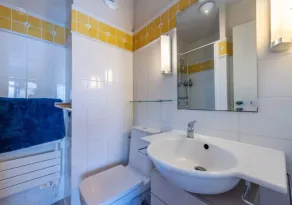 Lejlighed med fantastisk havudsigt og udstyret med opvarmet swimmingpool - Image 2
