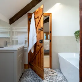 The Old Coach House - Converted barn with private garden parking and fireplace - Image 2