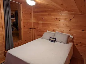 Cozy Maine Lakefront Cabin near Colby College - Image 5