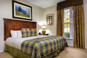 Lakeside Bliss: 3BR Suite at Wyndham Lake Marion - Image 5