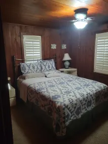 Lake House Retreat - Image 4