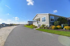 Beautiful home-waterfront, beach, pools, family fun & pets! - Image 5
