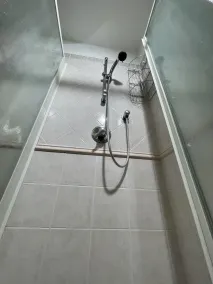 Family villa with pool - Image 3