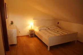 Schöne Dreizimmerwohnung mit Balkon und Alpenblick - Image 3