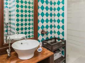 Quaint Holiday Home in Lorgues with Pool - Image 4