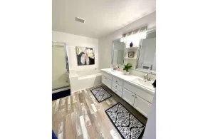 4 bd 2.5 ba Near.Buchanan HS  with pool; sleeps 11 - Image 3