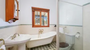 Stonegate Estate - Elegant Homestead - Image 3