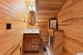Cozy Couples Cabin! Hidden in the Woods of Hocking Hills! - Image 2