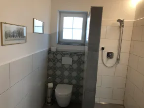 Cozy barrier-free FEWO in new building directly between vineyards and the Main river - Image 4