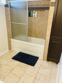Beautiful 3 Bedroom Basement Apartment - Image 3