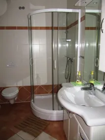 Apartma Vintgar - flodudsigt - Image 3