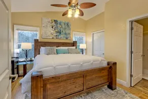 Great Views! Great Rates! King Bed, Firepit, Gas Grill, Dogs Free! Book Today! - Image 3