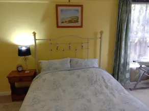 East Geelong House - Mimosa Cottage - Image 4