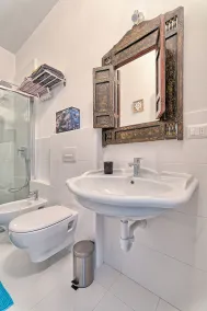 Large Studio Apartment with Terrace and Lake View - Image 3
