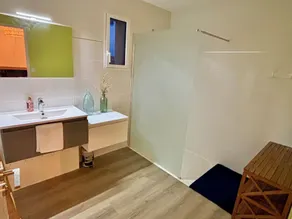 Comfortable contemporary villa with swimming pool, large plot, fiber / wifi - Image 5