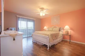 Fly till stranden av Lake LBJ - Ny Listning! - Image 4