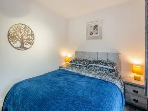 Cozy Countryside Cottage Retreat in Elkesley - Image 5