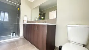 Spacious Villa 7BRM 5-bathroom House Point Cook Double Storey - Image 3