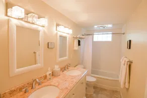Lovely spacious 6 BR home in St. Croix River valley - Image 5