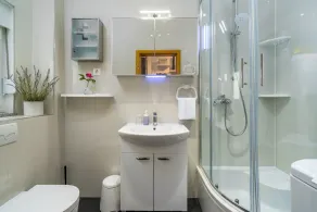 Villa Zara with 32 sqm heated Pool, Jacuzzi, Billiard, Tennis table, 8pax - Image 3