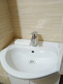 House One - Image 4