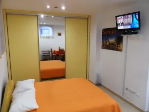 STUDIO APARTMENT DUBE - Image 5