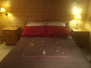 Cosy 2-room apartment with charming mountain decor 200m from the cable cars - Image 5