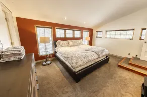 Modern Chalet, 2 Acre lot, HOT TUB and NEW OUTDOOR FIREPIT - Image 5