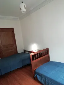 Apartment 2 steps from shops and marked footpaths - Image 5