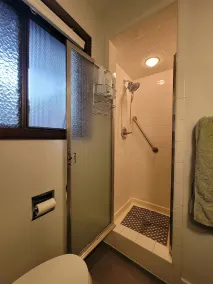 Spacious Mid Century apartment - 5 min walk to Reed College - Image 4