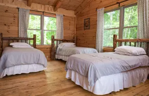 Hidden Creek Lodge by The Inn & Spa at Cedar Falls - Image 4