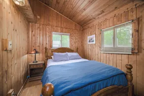 Rustic theme, Campfire Pit, Kayaks, WiFi, Yard Games, Trail 8 Access - Cottage 4 - Image 4