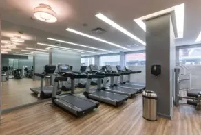 Instant Suites - Stunning Designer Studio in Yorkville - Image 2