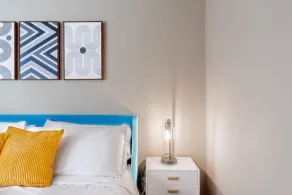 King bed 1BR close to Downtown w fast wifi w/ pool - Image 4