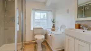 Tachbrook - sleeps 4 guests  in 2 bedrooms - Image 2