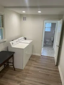 Private Renovated home 1.5 Miles to downtown Highlands! - Image 2