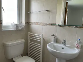 The Little Nest. Spacious house in the heart of town - Image 4