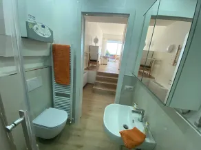 Barbara apartment with lake view in Ghiffa - Image 4