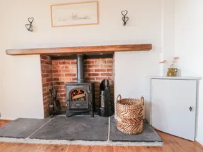Honeysuckle Cottage - Image 2