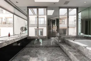 6 BR Moderne Condo m / fantastisk udsigt over Balboa Park i DT San Diego ❤ af AvantStay - Image 4