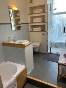 Large comfortable four bedroom apartment in village setting - Image 3
